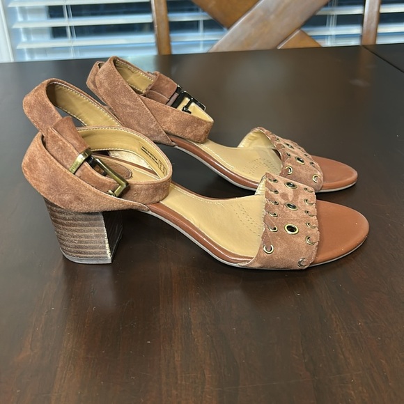 CLARKS Women's RALENE SHEEN Open Toe Sandals Stacked Heel Dark Tan Size 6.5 - Picture 5 of 17